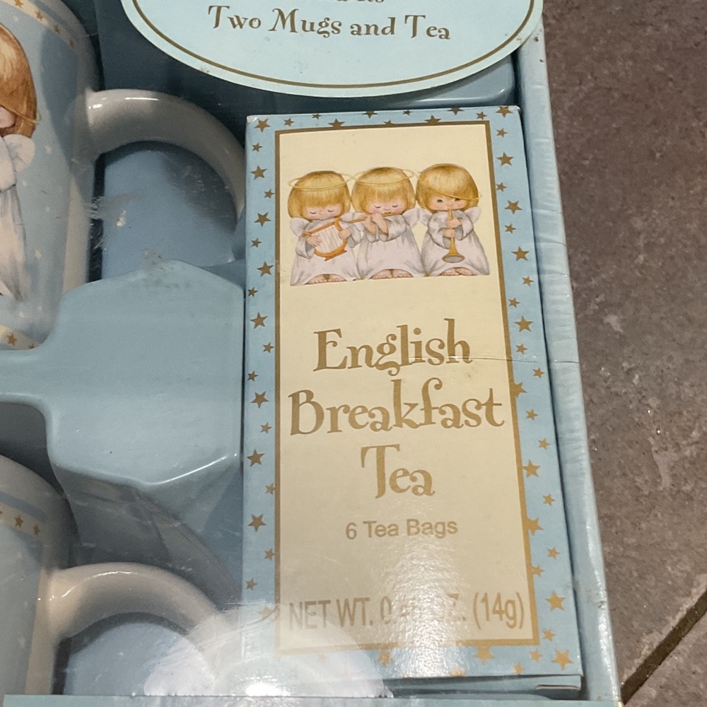 Three Angels Mug Set with Tea - Picture 5 of 7